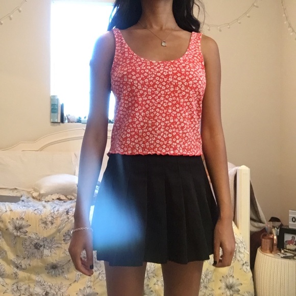 Red & White Floral Tank - Picture 3 of 5